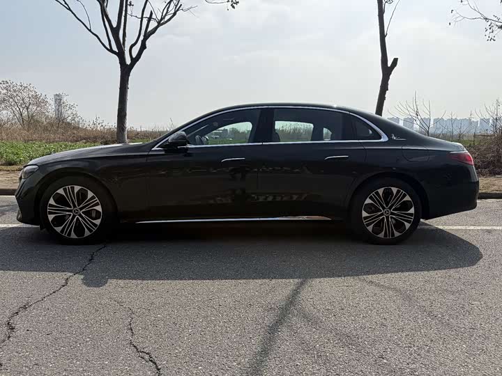 Фото 3 - Mercedes-Benz E-Class Hybrid