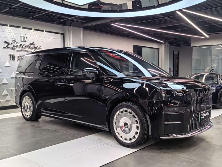 Фото 1 - Zeekr 009