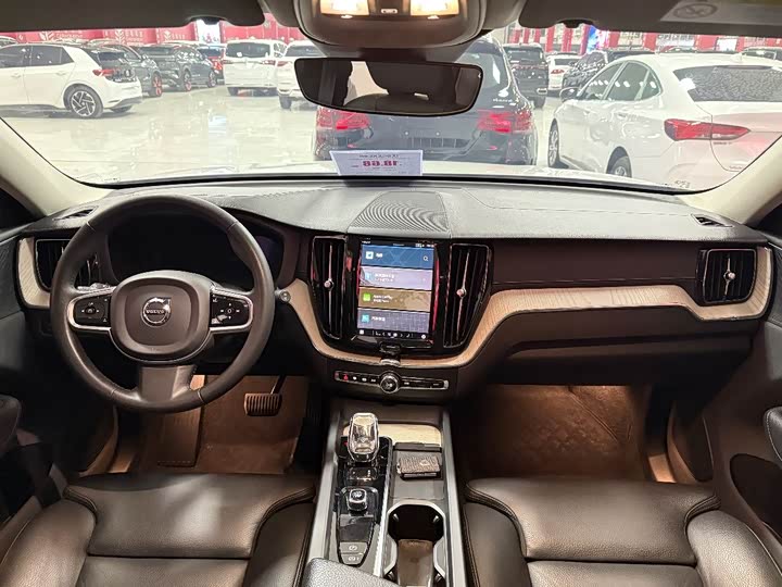 Photo 9 - Volvo XC60