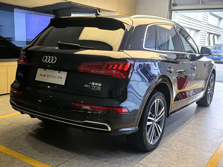 Фото 4 - Audi Q5L