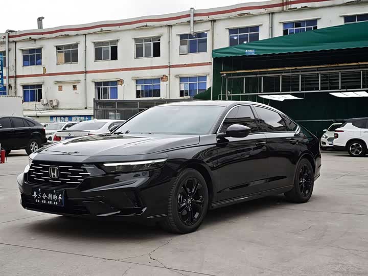 Фото 1 - Honda Accord