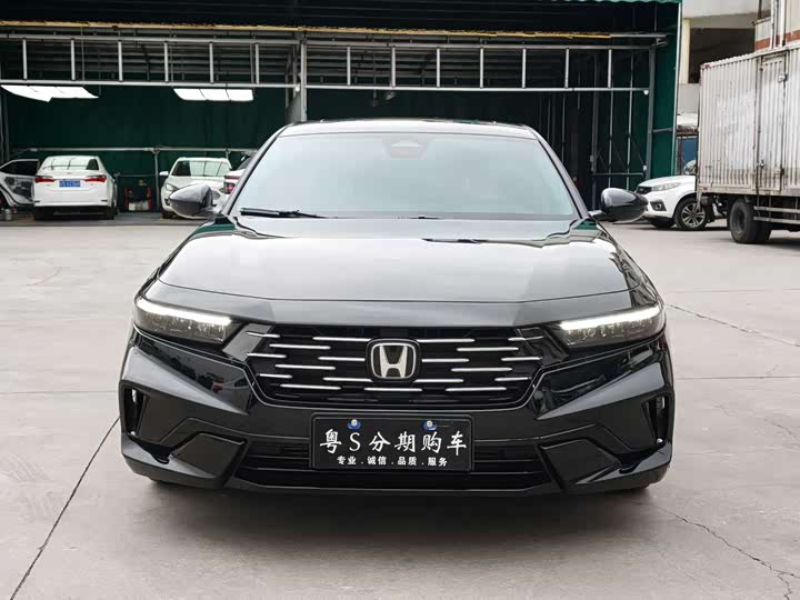 Фото 2 - Honda Accord
