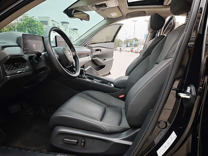 Фото 6 - Honda Accord