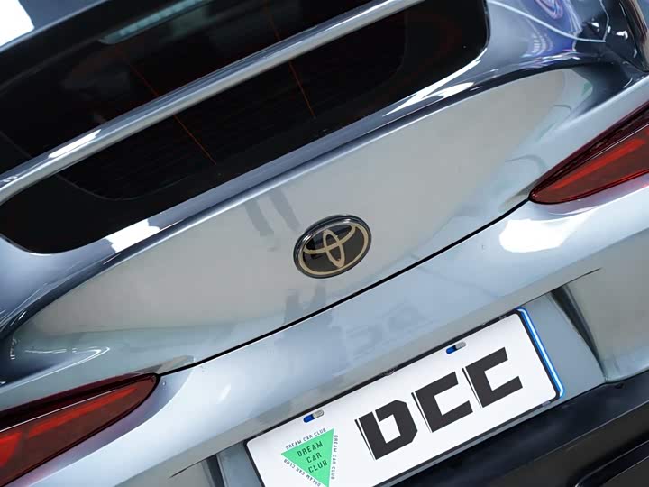 Photo 8 - Toyota Supra