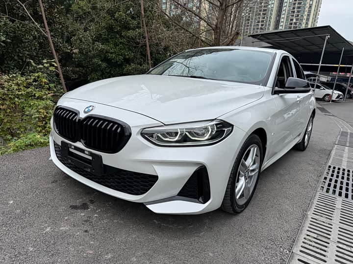 Фото 1 - BMW 1 Series