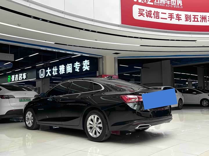 Фото 8 - Chevrolet Malibu XL