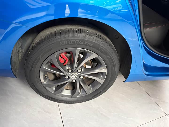 Photo 7 - Buick Verano