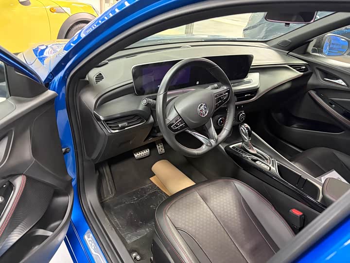 Photo 9 - Buick Verano