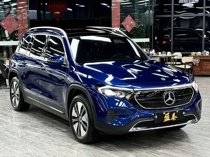 Фото 3 - Mercedes-Benz EQB