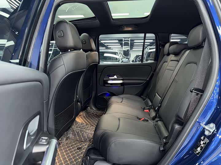 Фото 9 - Mercedes-Benz EQB