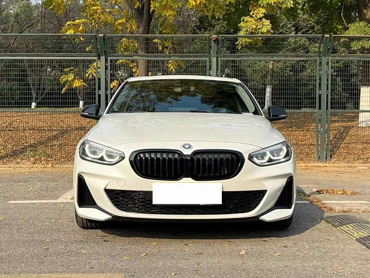 Фото 2 - BMW 1 Series