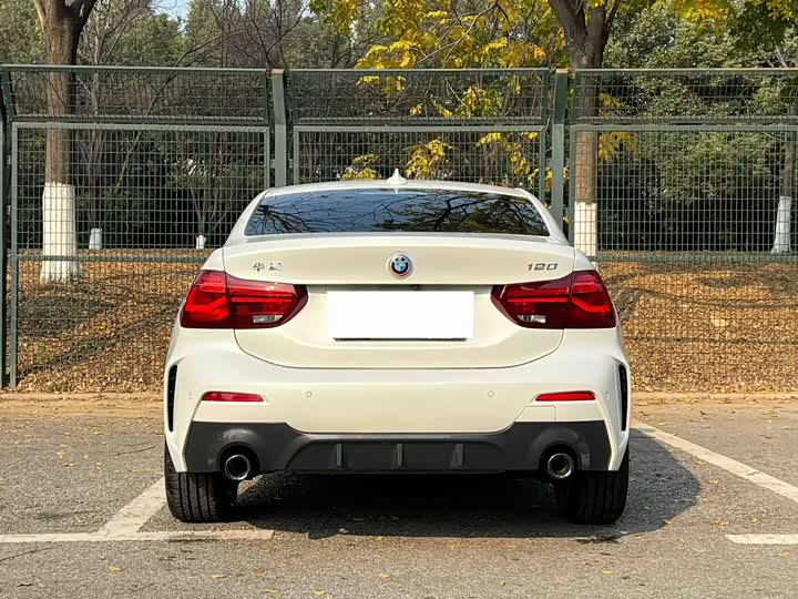 Фото 7 - BMW 1 Series