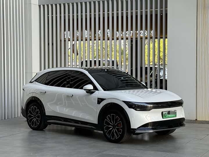 Фото 3 - Zeekr 7X