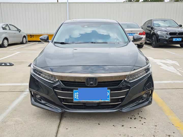 Фото 2 - Honda Accord