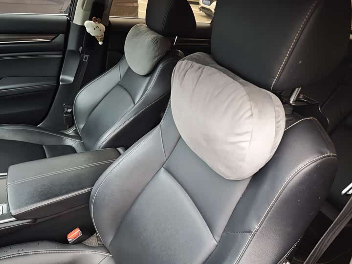 Фото 8 - Honda Accord