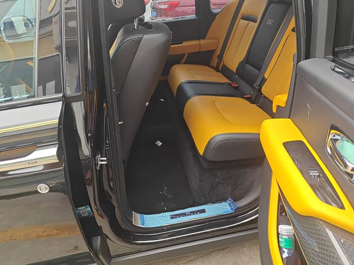 Photo 6 - Rolls-Royce Cullinan