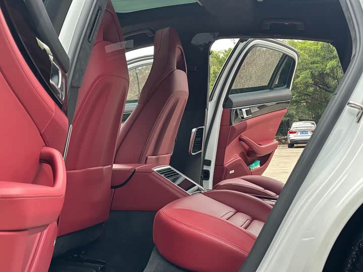 Фото 8 - Porsche Panamera