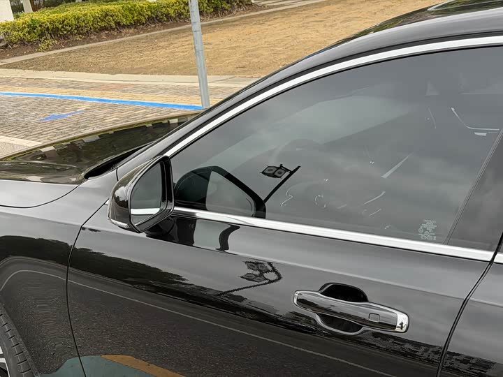 Фото 8 - Volvo S90