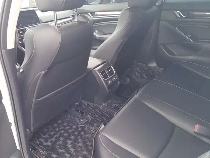 Фото 5 - Honda Accord