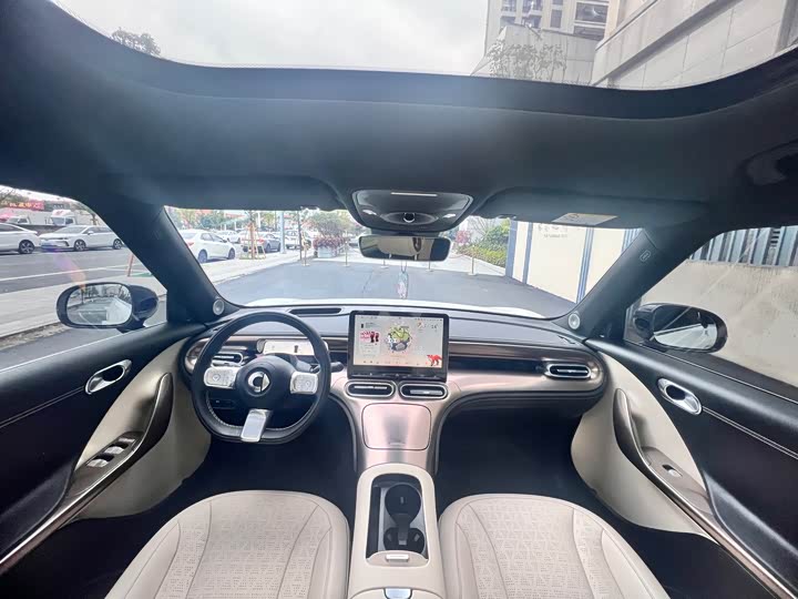 Фото 9 - Smart #1