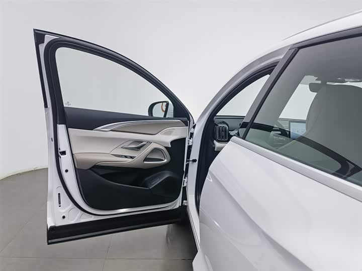 Фото 8 - BYD Song Pro Hybrid