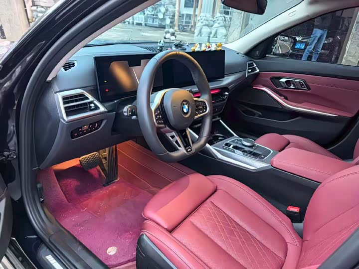 Photo 5 - BMW 3 Series