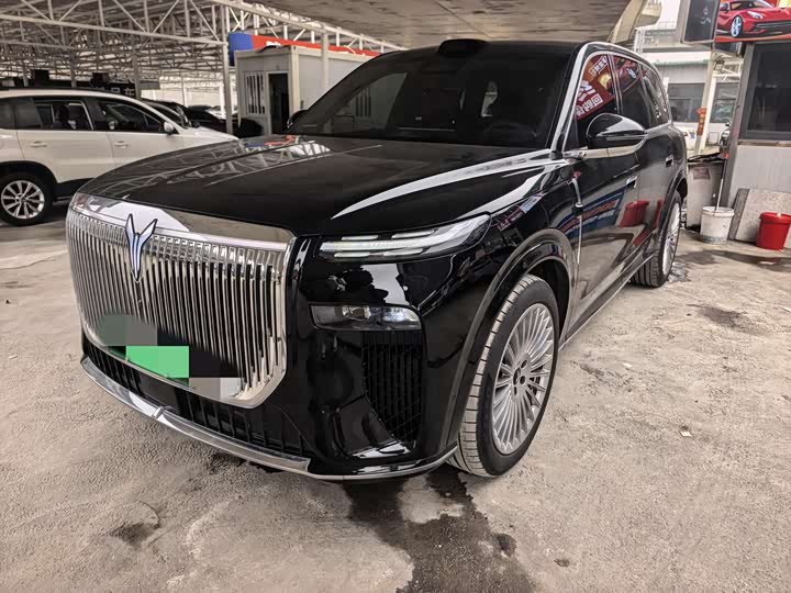 Фото 1 - Voyah Taishan