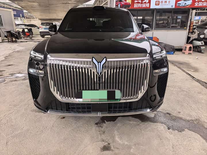 Фото 2 - Voyah Taishan