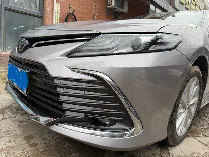 Фото 7 - Toyota Camry