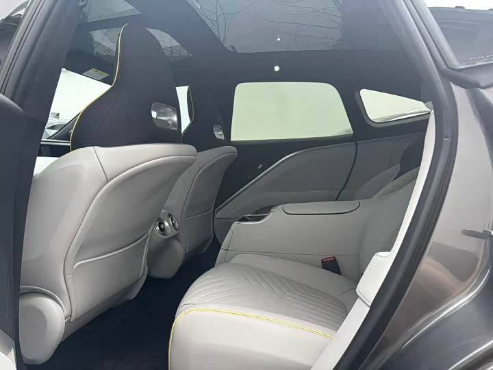 Фото 6 - Avatr 11