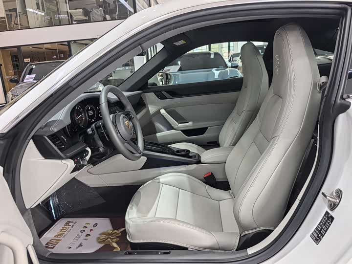 Фото 5 - Porsche 911