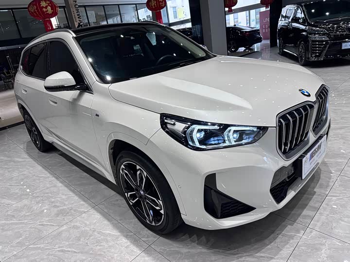Фото 3 - BMW X1