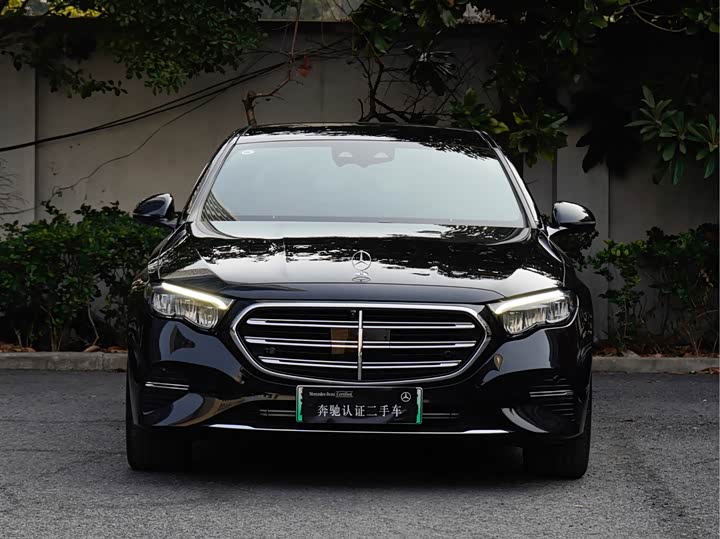 Фото 2 - Mercedes-Benz E-Class Hybrid