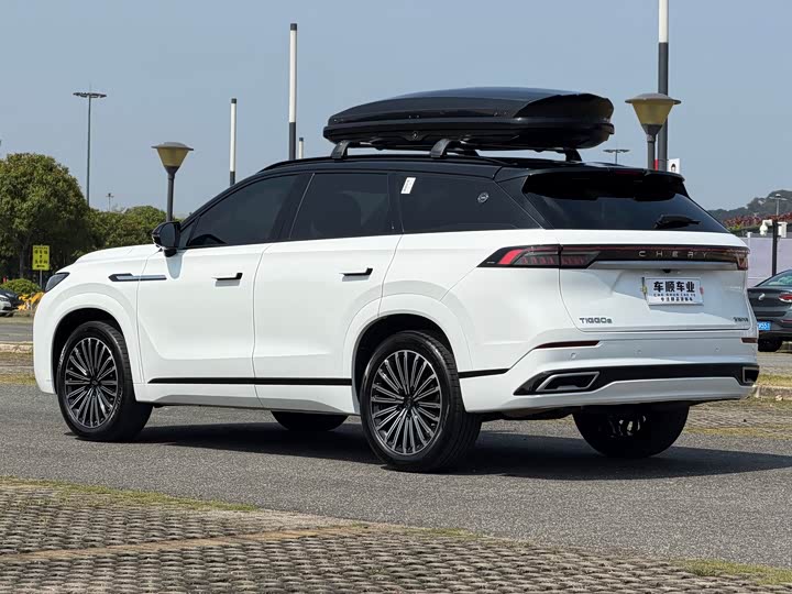 Фото 8 - Chery Tiggo 9