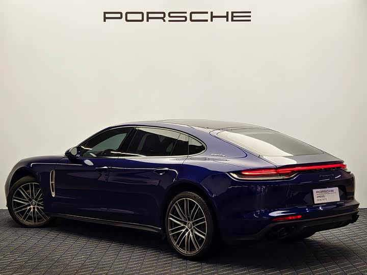 Фото 6 - Porsche Panamera