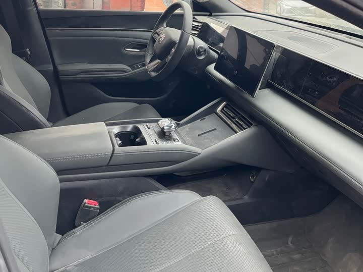 Фото 3 - BYD Qin L