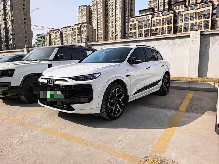 Фото 2 - Audi Q6L e-tron