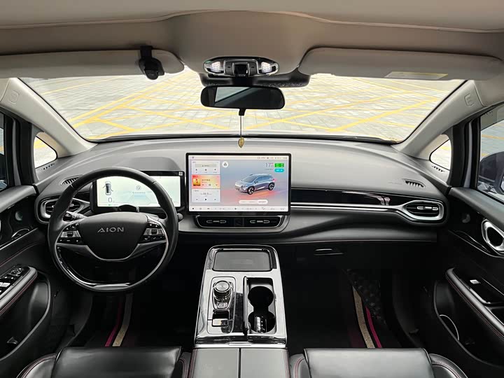 Photo 8 - GAC Aion V