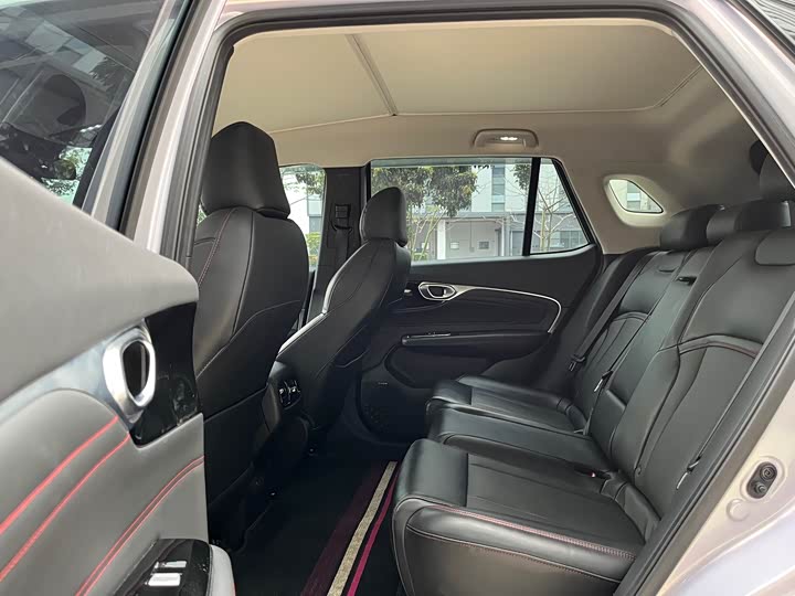 Photo 9 - GAC Aion V