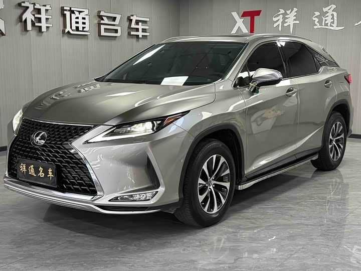 Фото 1 - Lexus RX