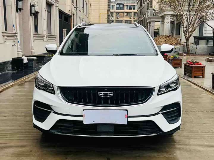 Фото 2 - Geely Emgrand GS