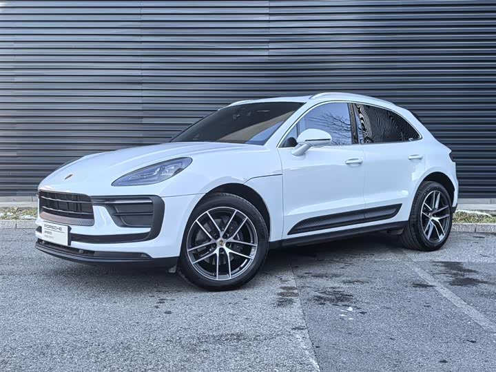 Photo 1 - Porsche Macan