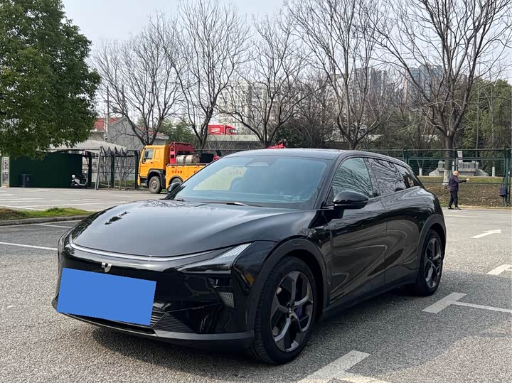 Photo 1 - Geely Jiyue 01