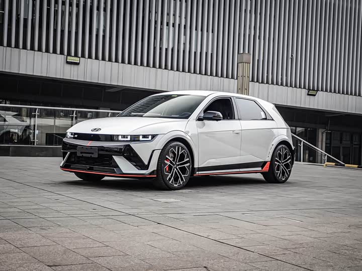 Фото 1 - Hyundai Ioniq 5 N