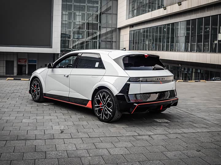 Фото 5 - Hyundai Ioniq 5 N