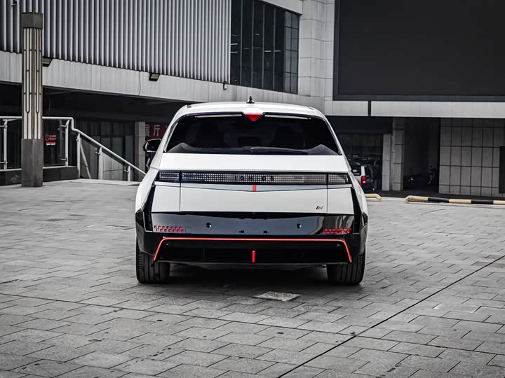 Фото 6 - Hyundai Ioniq 5 N