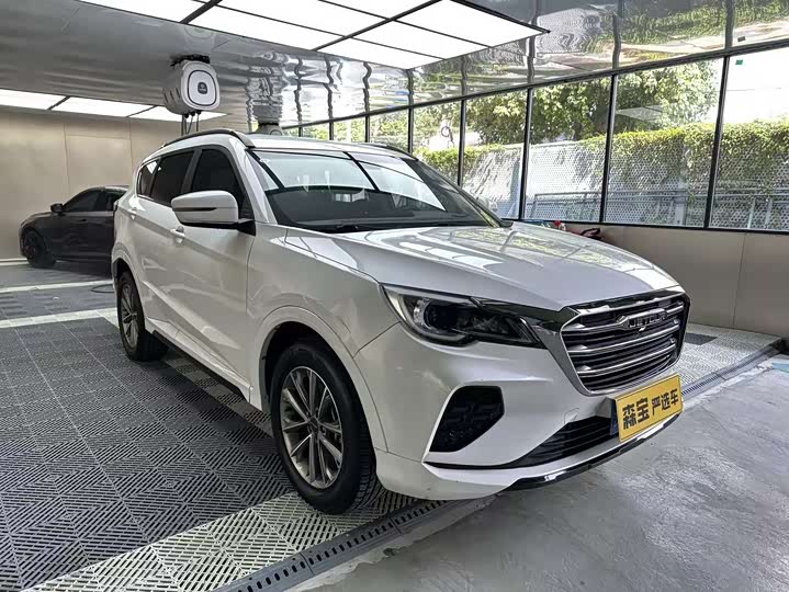 Фото 3 - Jetour X70