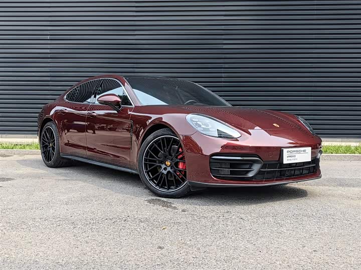 Фото 7 - Porsche Panamera