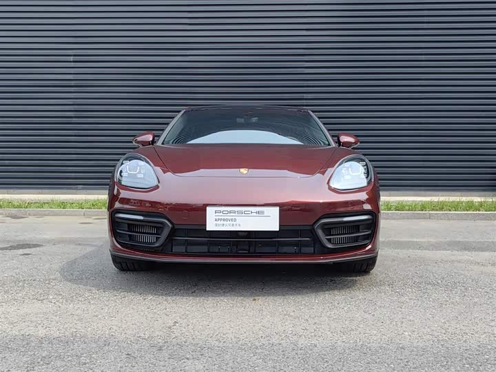 Фото 8 - Porsche Panamera