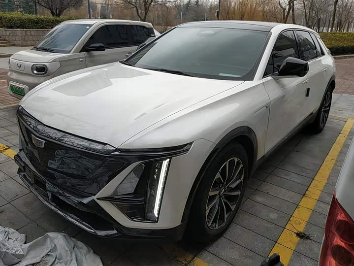 Фото 1 - Cadillac Lyriq